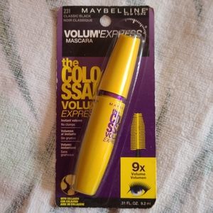 NWT Maybelline The Colossal Volume Express Mascara